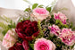 BURBUJA DE PEONIAS ROJAS Y ROSAS ROSADAS